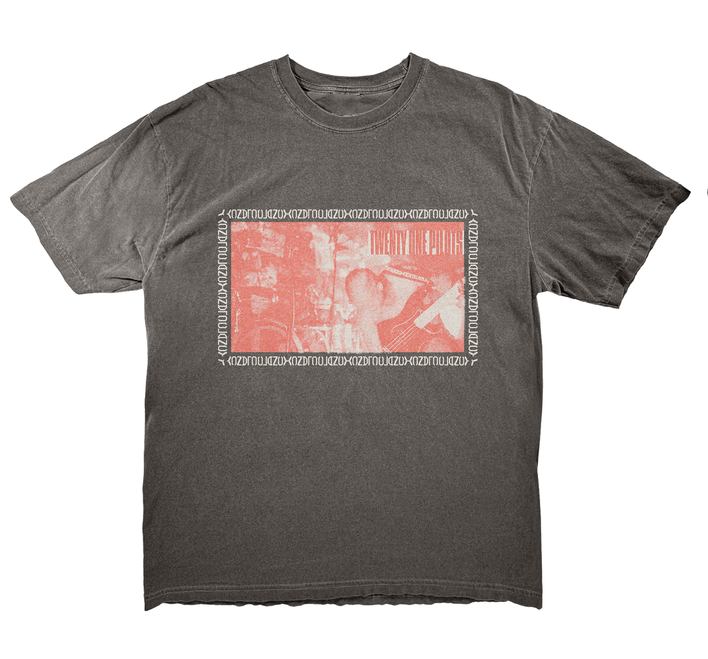 T-SHIRT STAND-INS